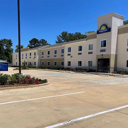 Days Inn By Wyndham Zachary La Exterior photo